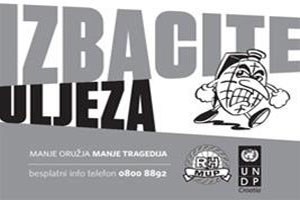 Slika Fotografije/Opcenite fotografije/prevencija/manje-oruzja.jpg